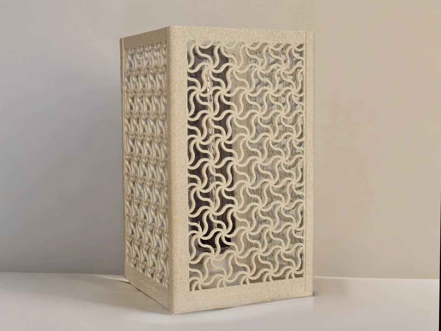 Ombra Table